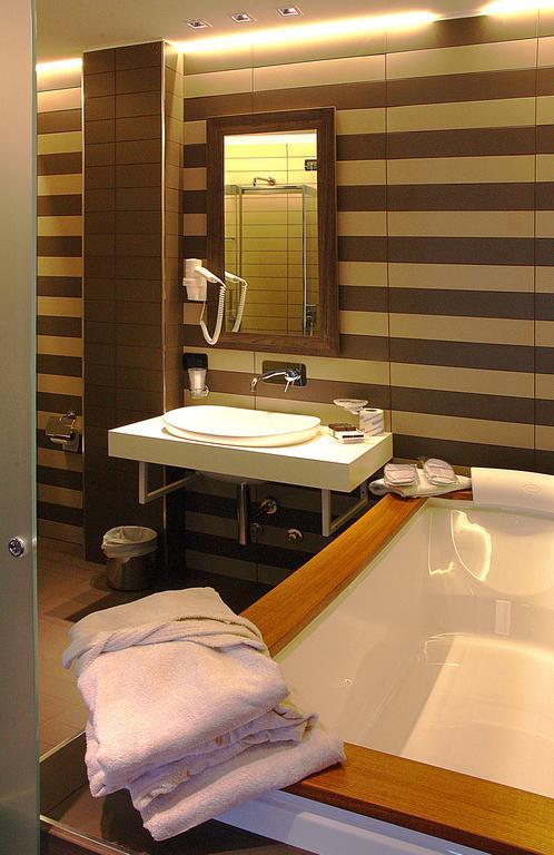 סירמיונה Hotel Aurora חדר תמונה
