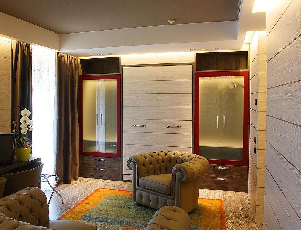סירמיונה Hotel Aurora חדר תמונה