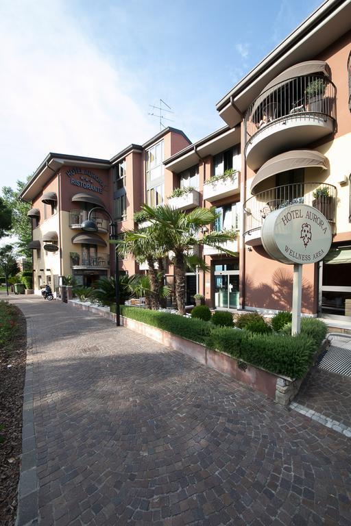 סירמיונה Hotel Aurora מראה חיצוני תמונה